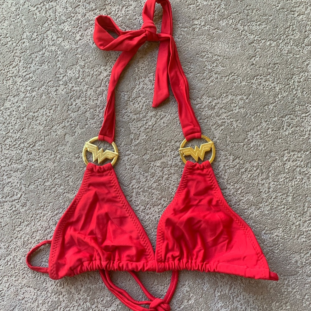 Wonderwoman Bikini Top